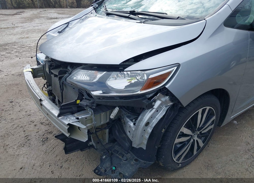 2019 HONDA FIT VIN: 3HGGK5H83KM752082
