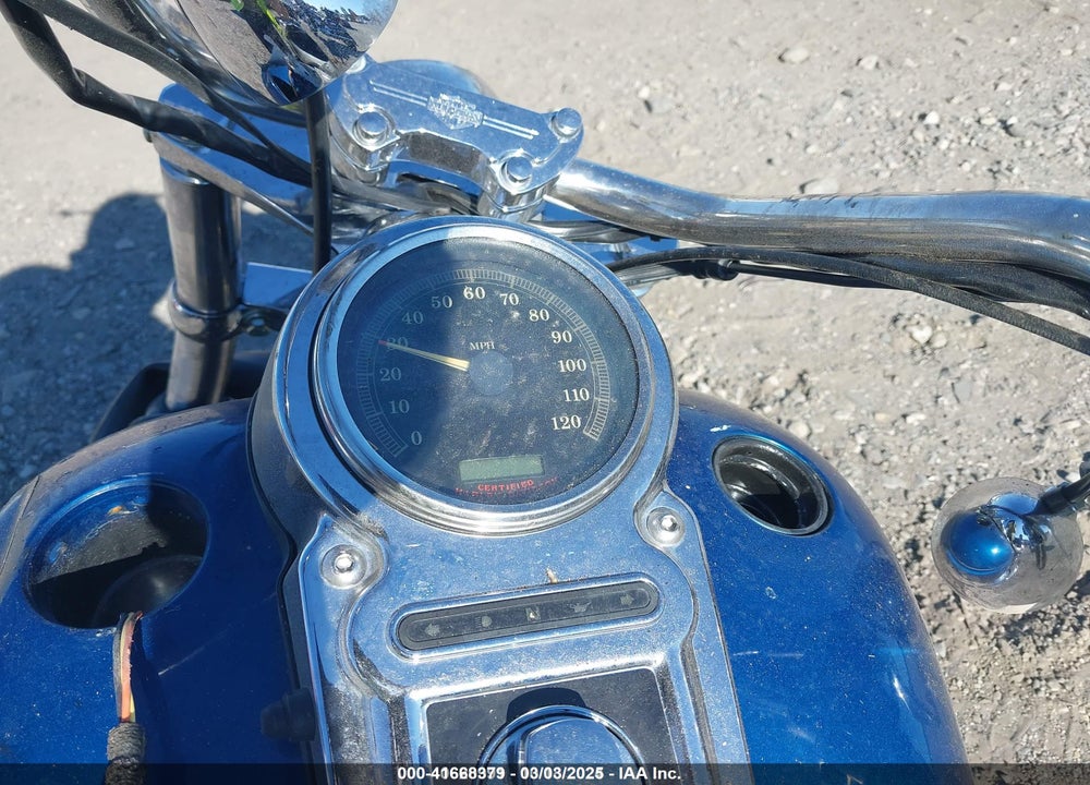 2005 HARLEY-DAVIDSON FXDWGI VIN: 1HD1GPW155K309918