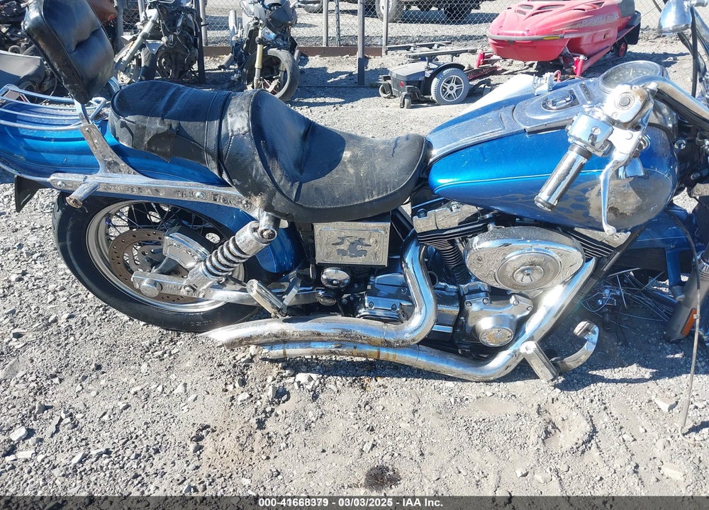 2005 HARLEY-DAVIDSON FXDWGI VIN: 1HD1GPW155K309918