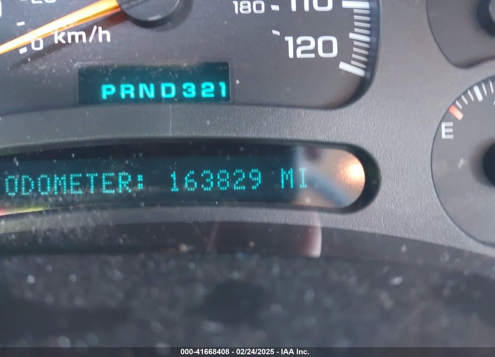 2004 GMC YUKON SLE VIN: 1GKEC13T64R289853