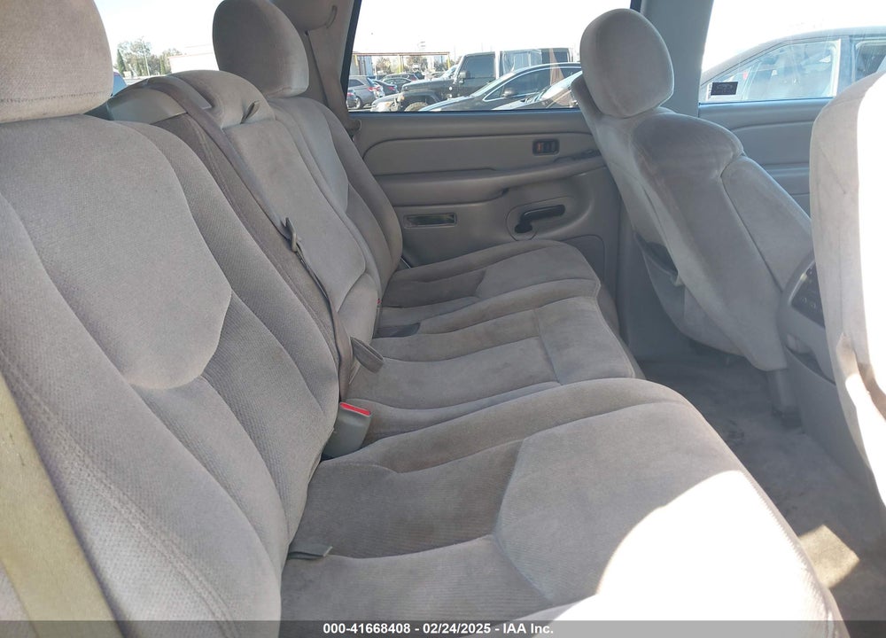 2004 GMC YUKON SLE VIN: 1GKEC13T64R289853