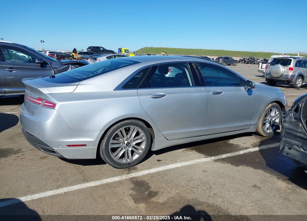 2013 LINCOLN MKZ HYBRID VIN: 3LN6L2LUXDR814847