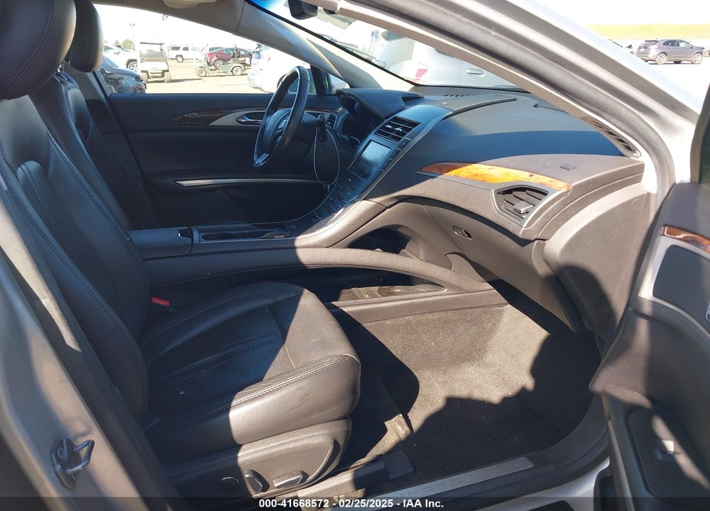 2013 LINCOLN MKZ HYBRID VIN: 3LN6L2LUXDR814847