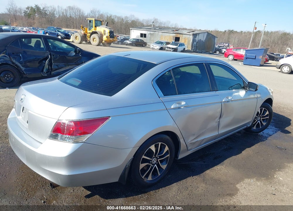 2008 HONDA ACCORD 2.4 LX VIN: 1HGCP26338A010907