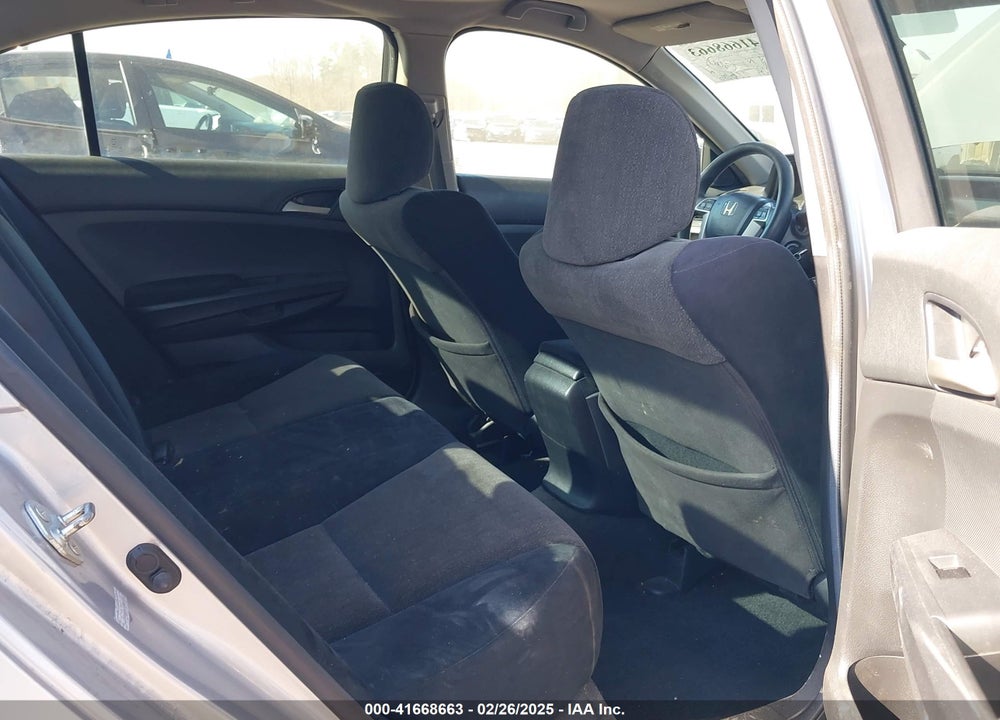 2008 HONDA ACCORD 2.4 LX VIN: 1HGCP26338A010907