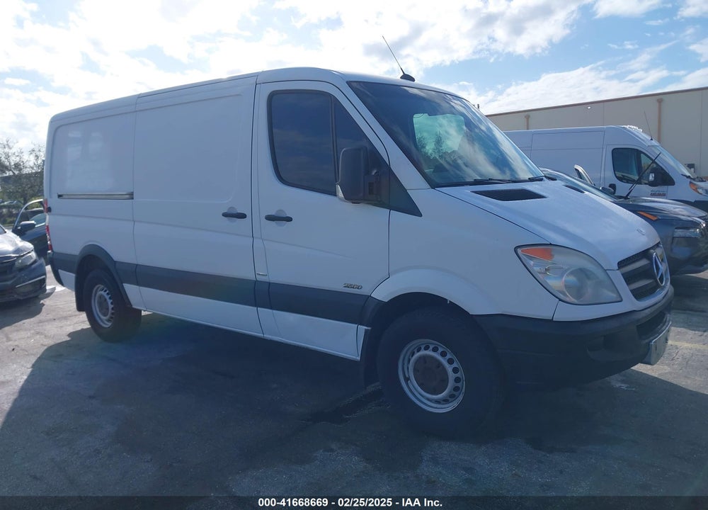 2013 MERCEDES-BENZ SPRINTER 2500 NORMAL ROOF VIN: WD3PE7CC3D5751000