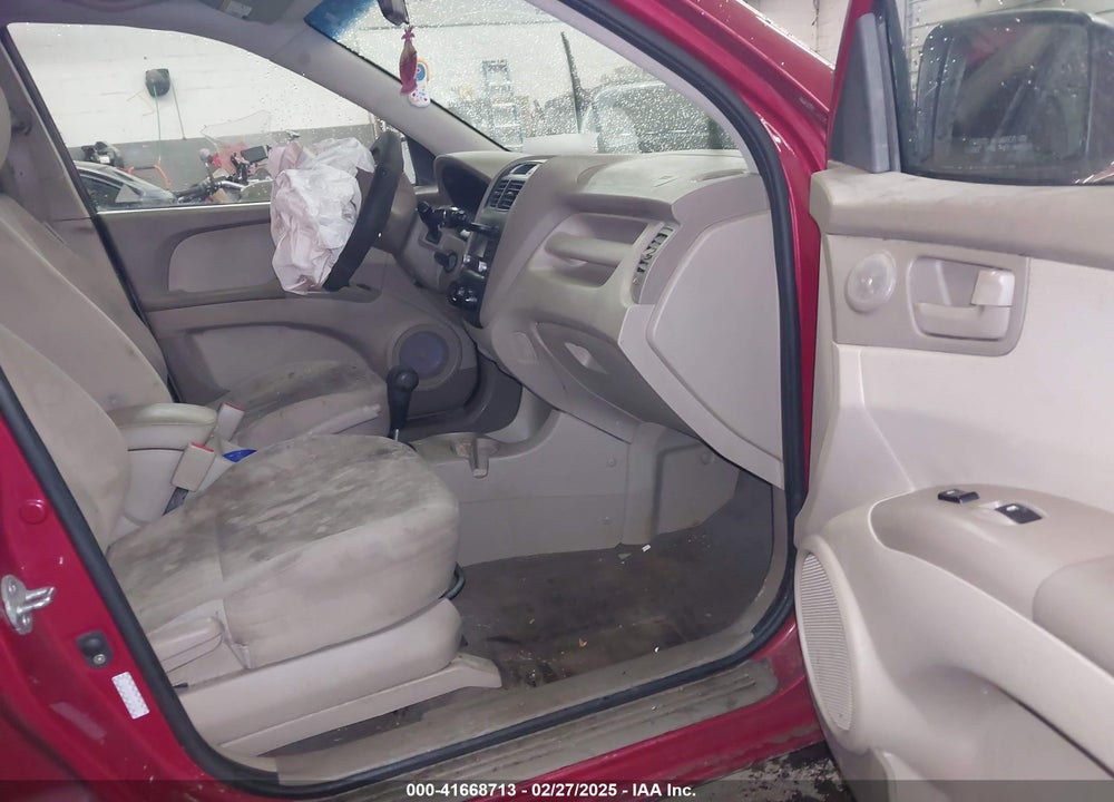 2009 KIA SPORTAGE VIN: KNDJF724197602759