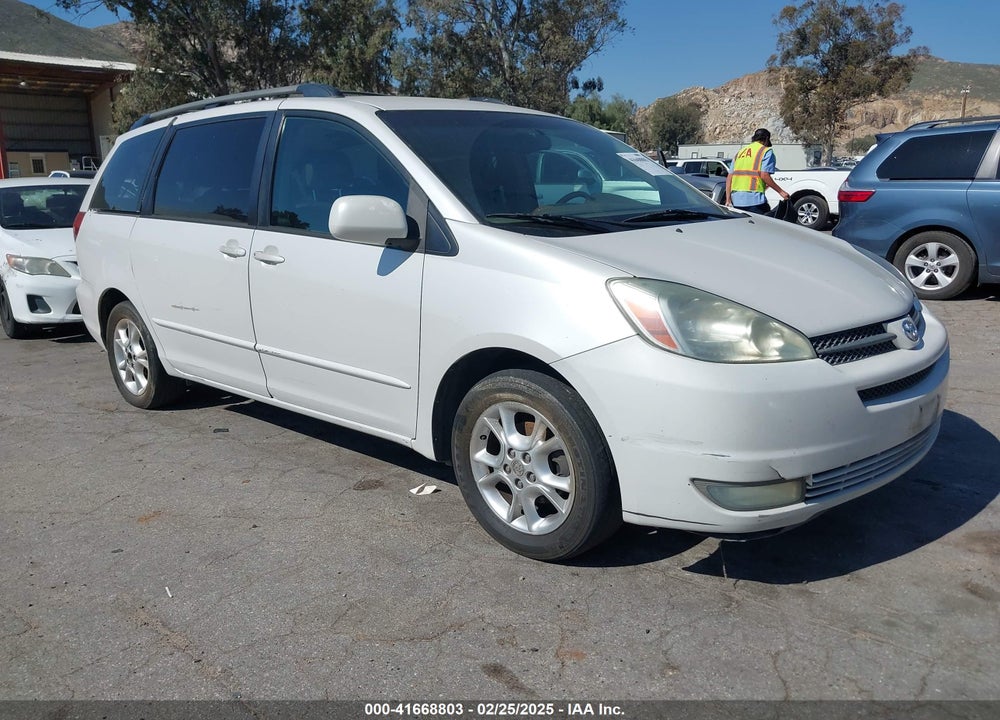 2004 TOYOTA SIENNA XLE VIN: 5TDZA22C74S198263