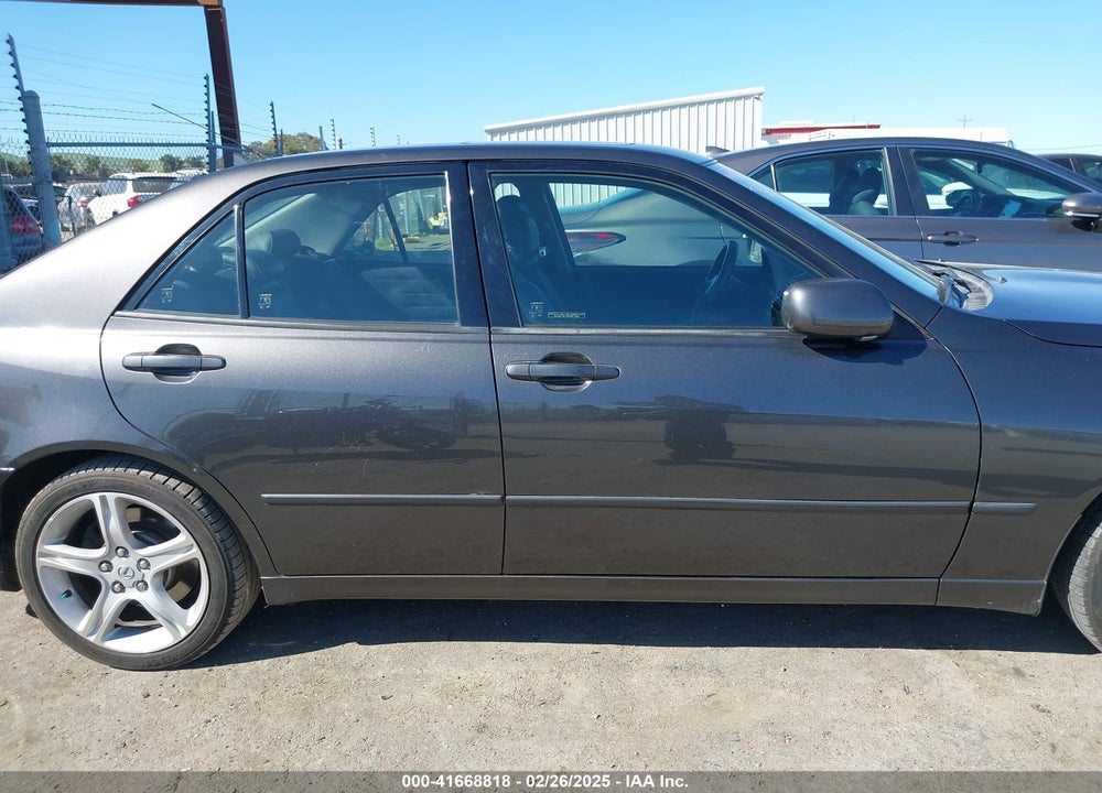 2001 LEXUS IS 300 VIN: JTHBD182410005047