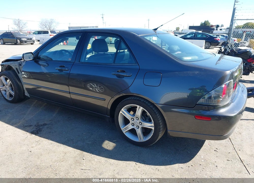 2001 LEXUS IS 300 VIN: JTHBD182410005047