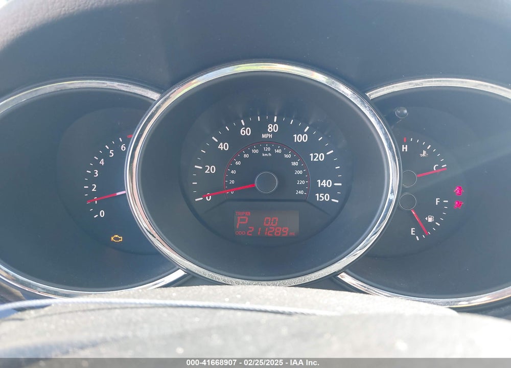 2011 KIA SORENTO VIN: 5XYKT3A13BG038697