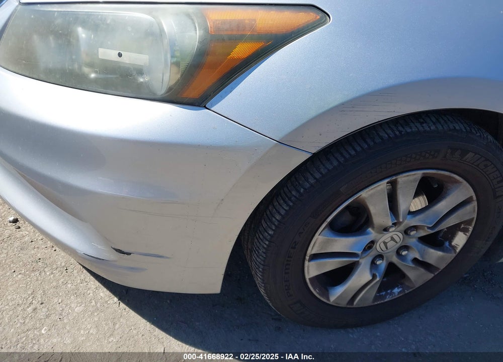 2011 HONDA ACCORD VIN: 1HGCP2F60BA054011