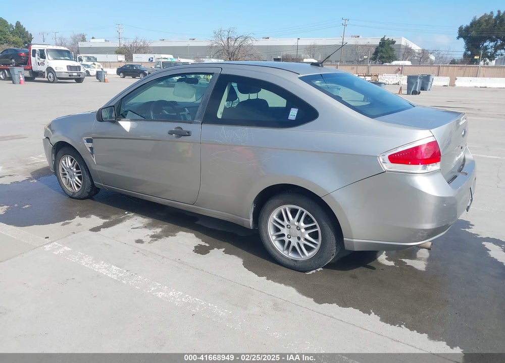 2008 FORD FOCUS VIN: 1FAHP33NX8W135881