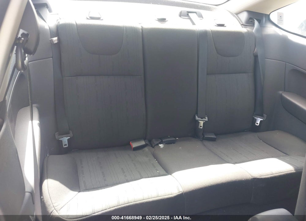 2008 FORD FOCUS VIN: 1FAHP33NX8W135881