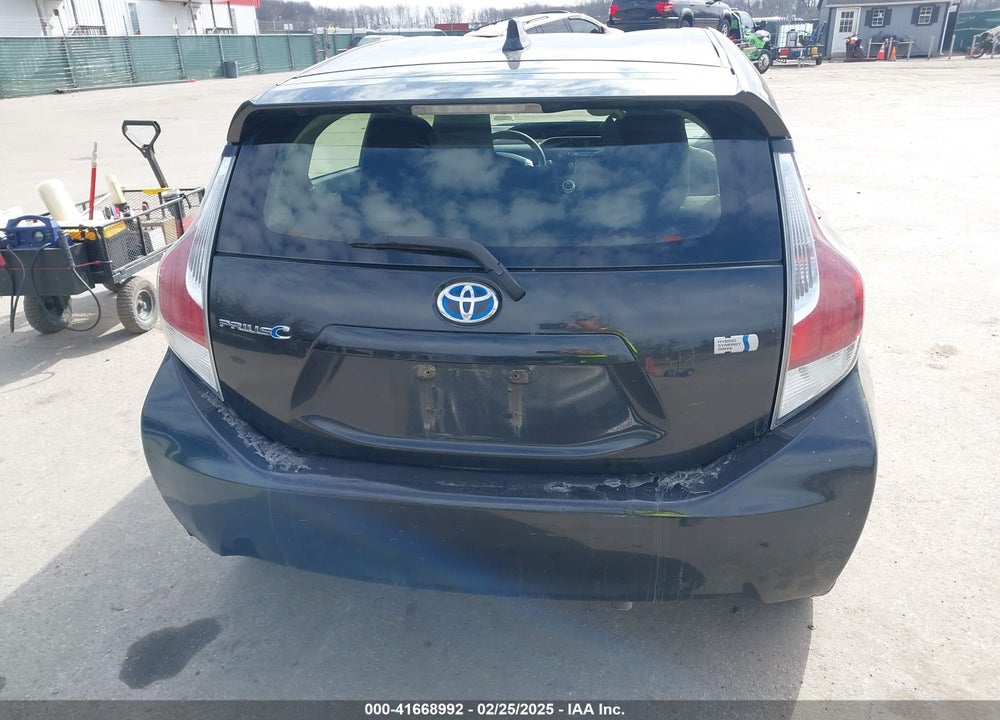 2015 TOYOTA PRIUS C VIN: JTDKDTB35F1108168