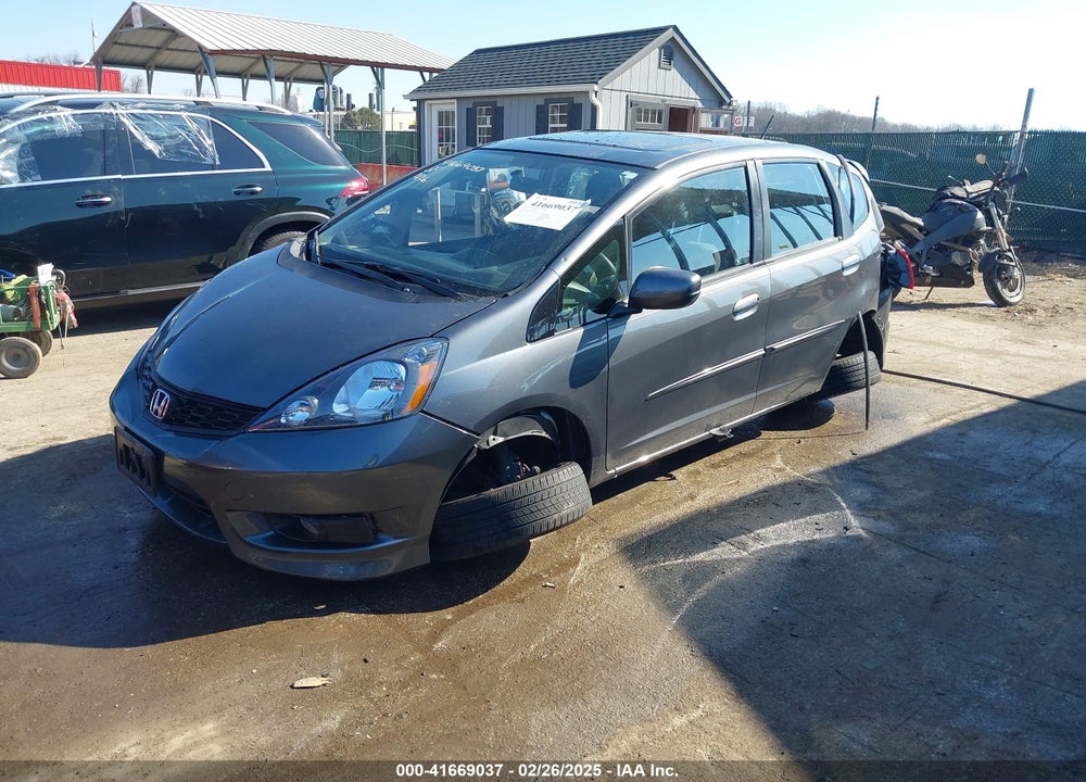2012 HONDA FIT VIN: JHMGE8H68CC020795