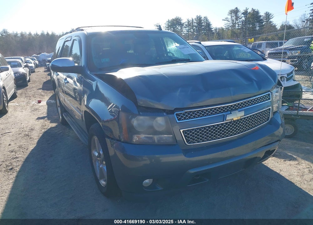 2010 CHEVROLET TAHOE LTZ VIN: 1GNUKCE08AR198725