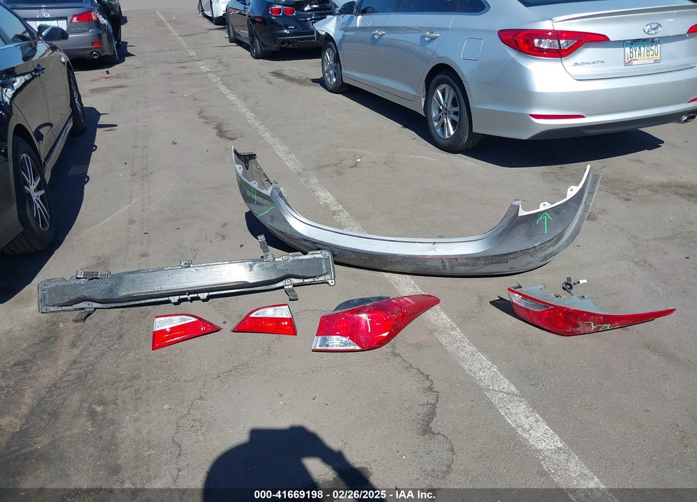 2012 HYUNDAI ELANTRA GLS (ULSAN PLANT) VIN: KMHDH4AE2CU400064