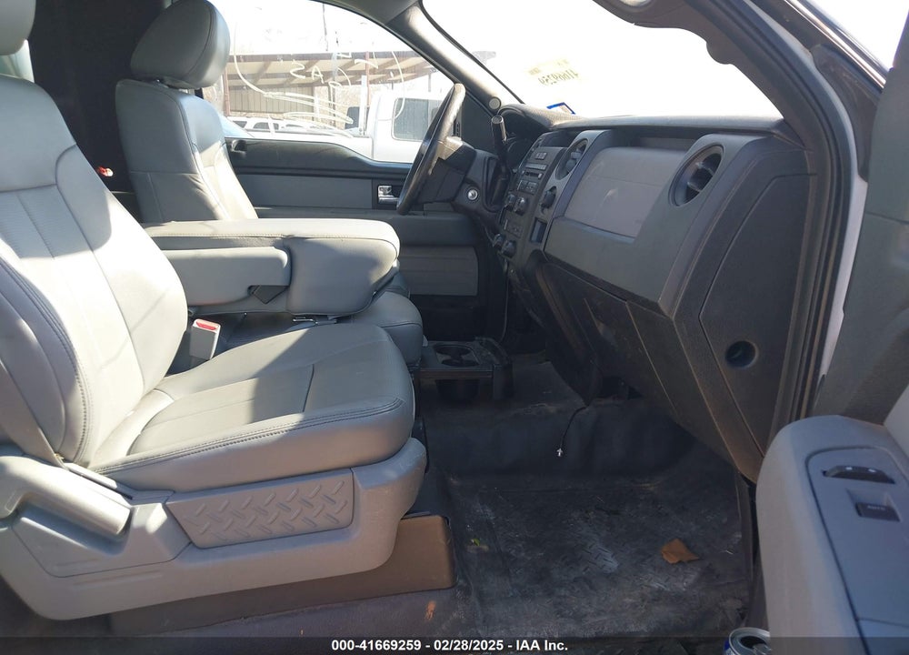 2014 FORD F-150 VIN: 1FTMF1CM4EKG22844