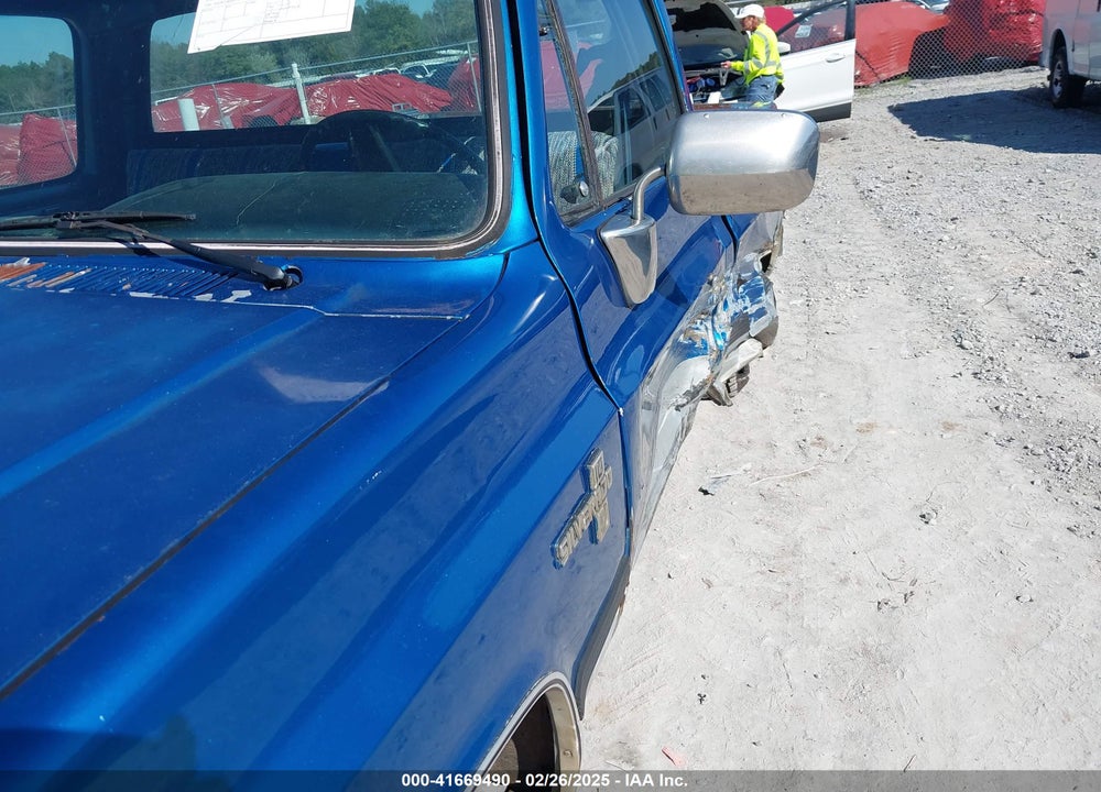 1985 CHEVROLET C10 VIN: 1GCDC14HXFF321340