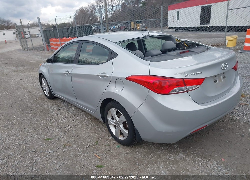 2013 HYUNDAI ELANTRA VIN: 5NPDH4AE1DH186202