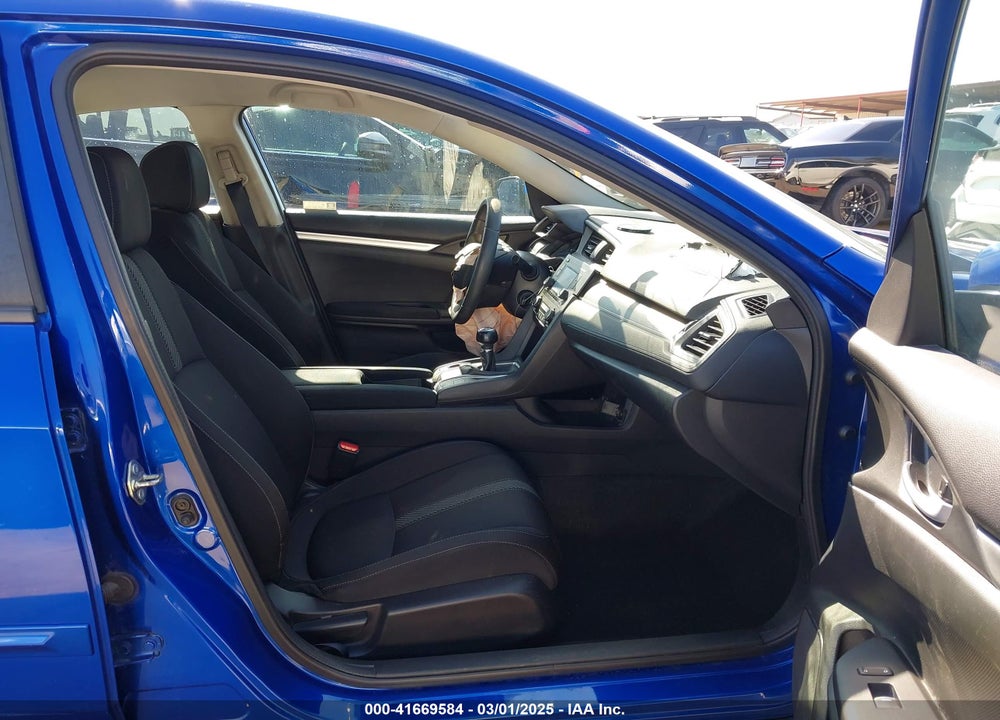 2018 HONDA CIVIC VIN: 19XFC2E56JE032848