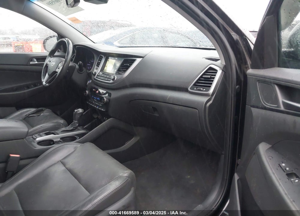 2016 HYUNDAI TUCSON VIN: KM8J3CA29GU049127