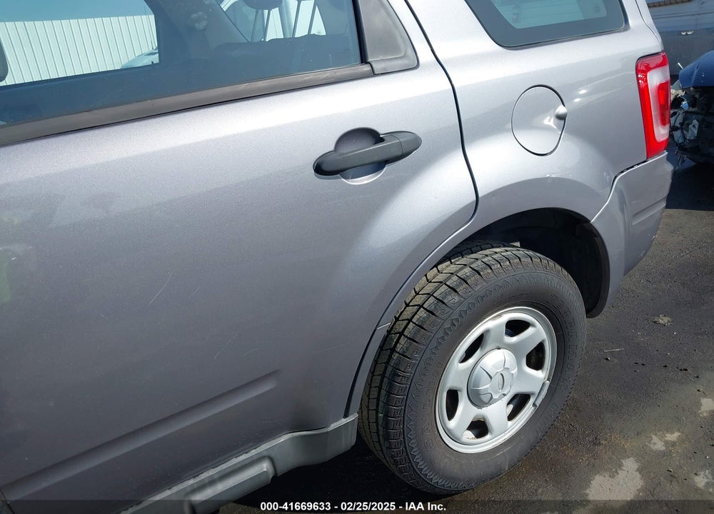 2008 FORD ESCAPE VIN: 1FMCU02Z68KD76825