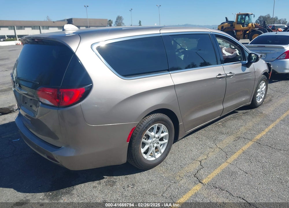 2018 CHRYSLER PACIFICA VIN: 2C4RC1CG1JR292570