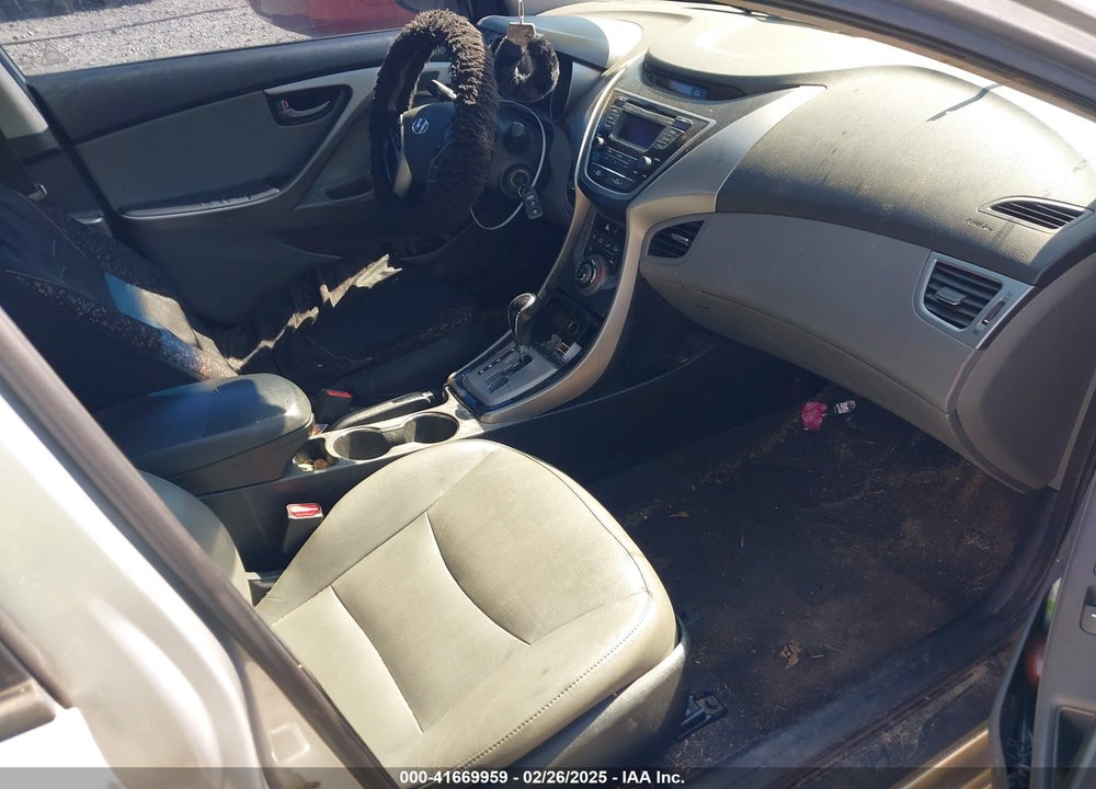 2013 HYUNDAI ELANTRA VIN: 5NPDH4AE8DH433358