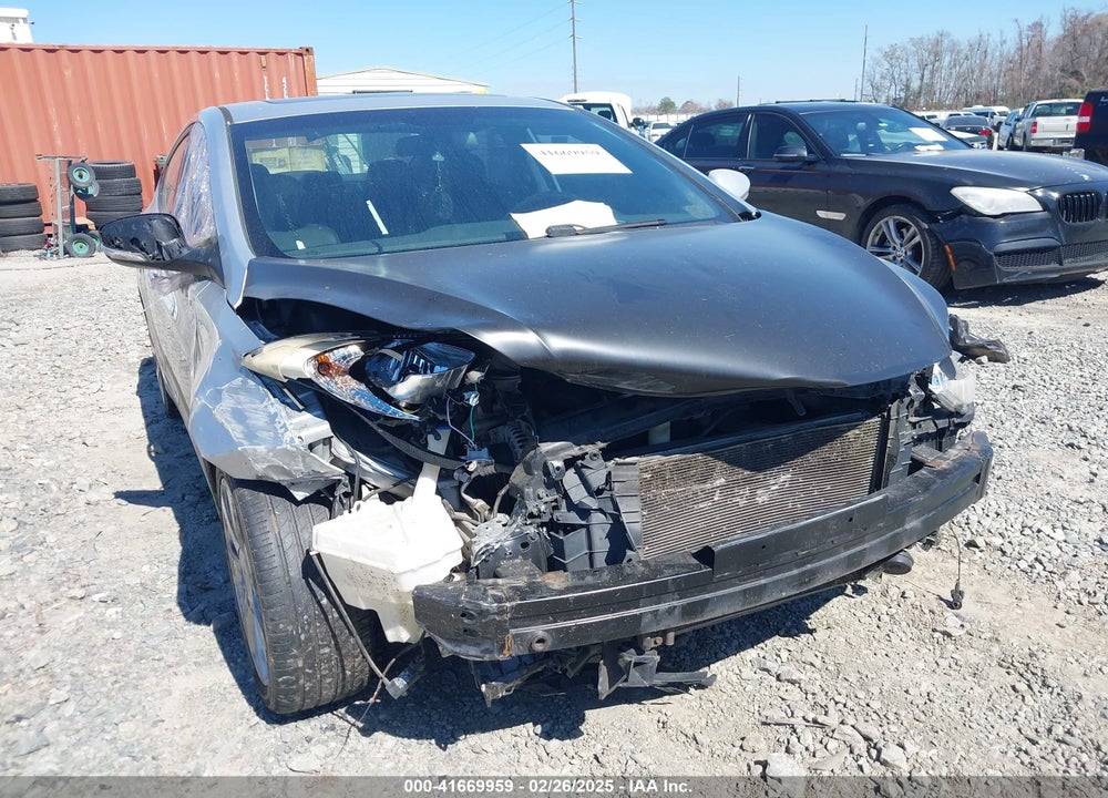 2013 HYUNDAI ELANTRA VIN: 5NPDH4AE8DH433358