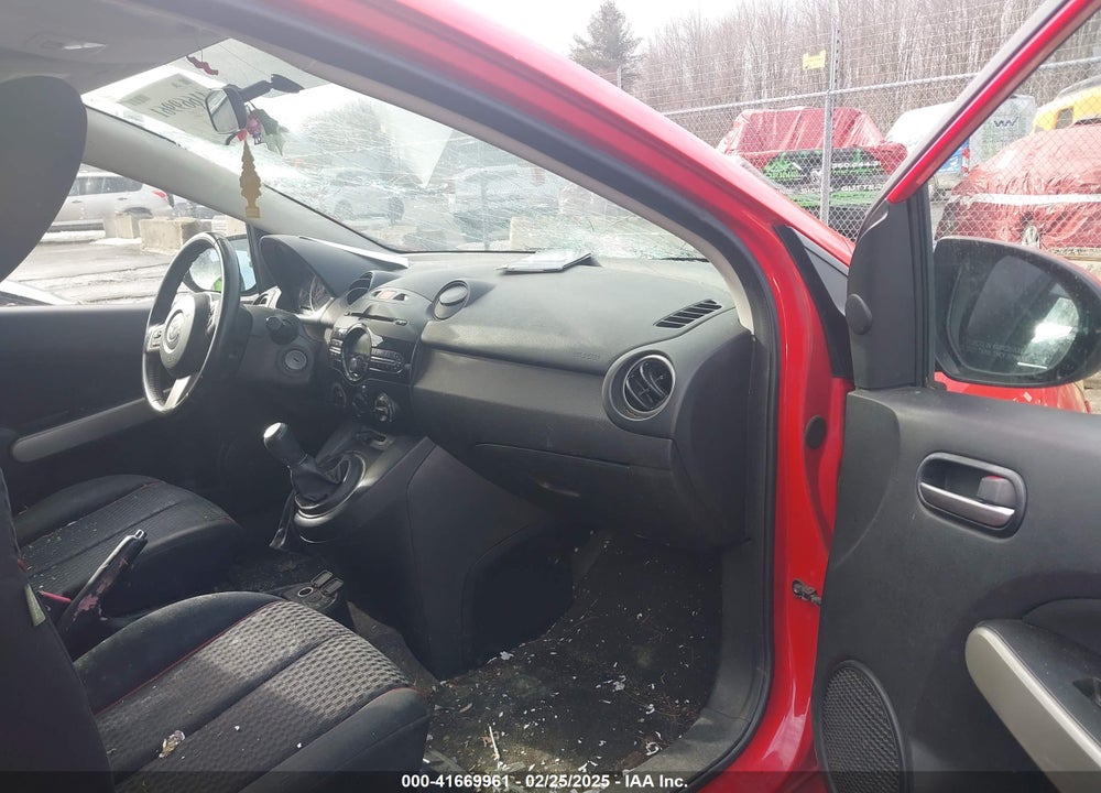 2011 MAZDA MAZDA2 VIN: JM1DE1HZXB0106633