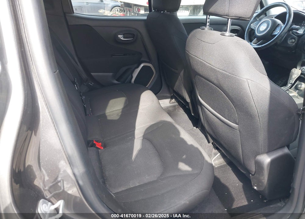 2016 JEEP RENEGADE VIN: ZACCJBBT2GPE40576