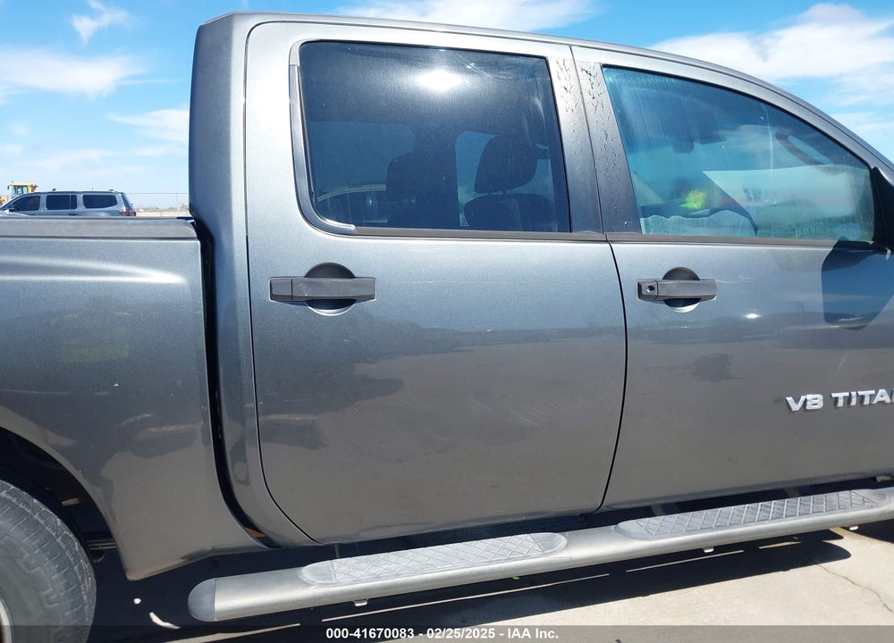 2007 NISSAN TITAN VIN: 1N6AA07A57N230692