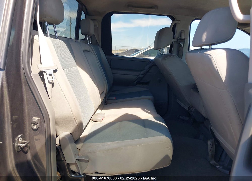 2007 NISSAN TITAN VIN: 1N6AA07A57N230692