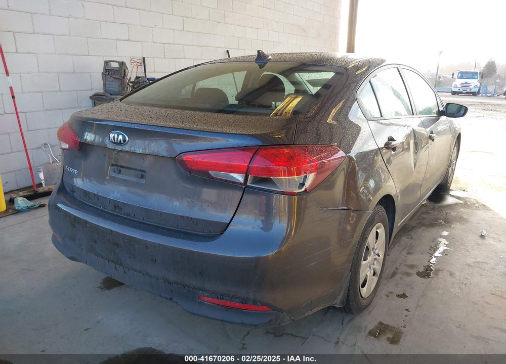 2018 KIA FORTE VIN: 3KPFK4A7XJE206703