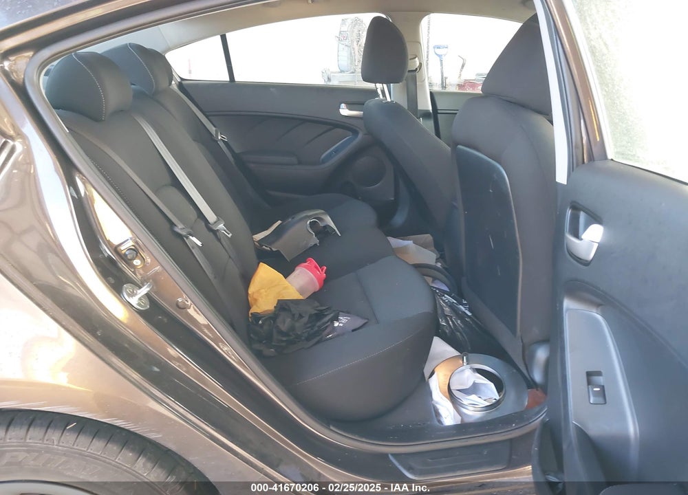 2018 KIA FORTE VIN: 3KPFK4A7XJE206703