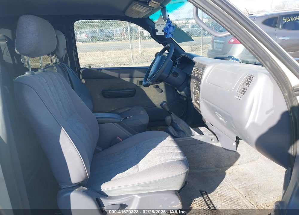 2000 TOYOTA TACOMA VIN: 5TEWM72N1YZ709127
