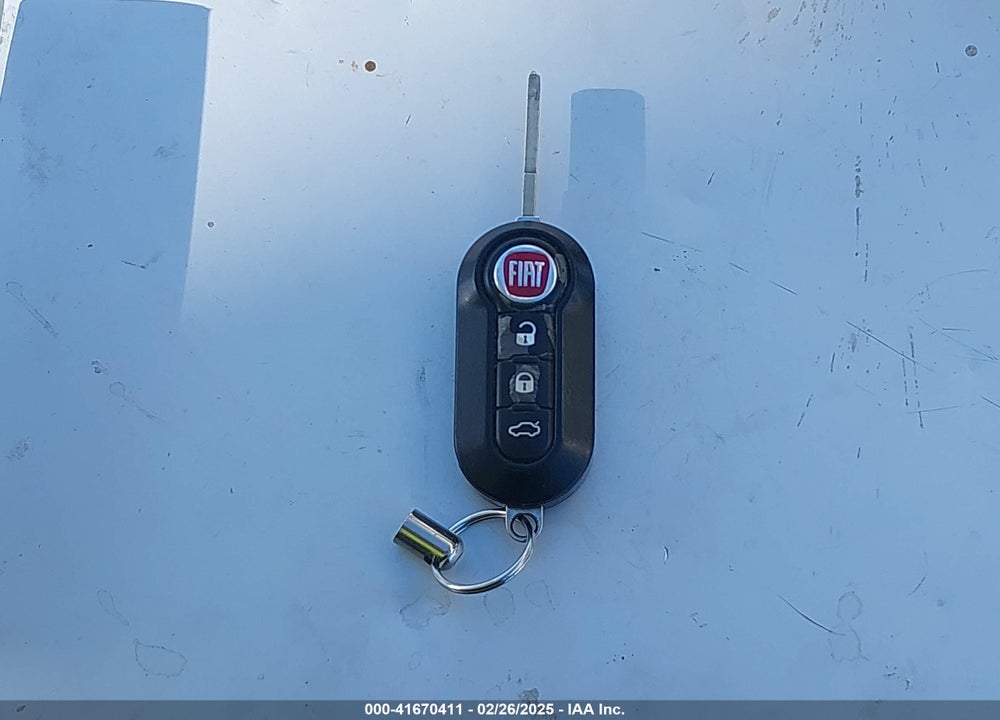 2018 FIAT 500E VIN: 3C3CFFGE7JT377434
