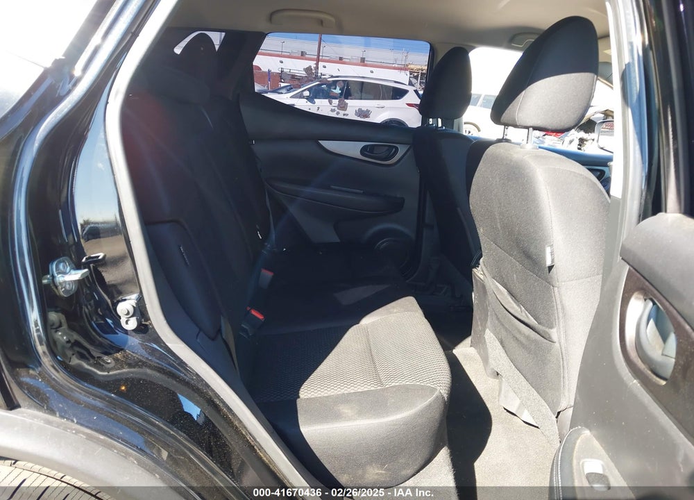 2021 NISSAN ROGUE SPORT VIN: JN1BJ1AV8MW563423