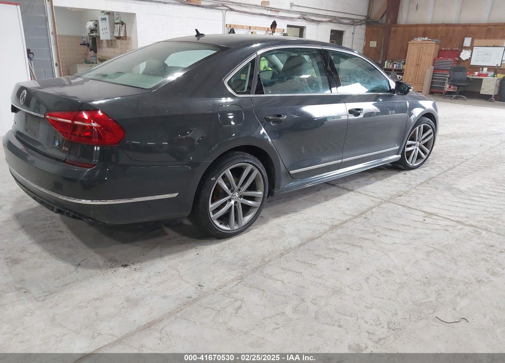 2016 VOLKSWAGEN PASSAT VIN: 1VWAT7A37GC060263