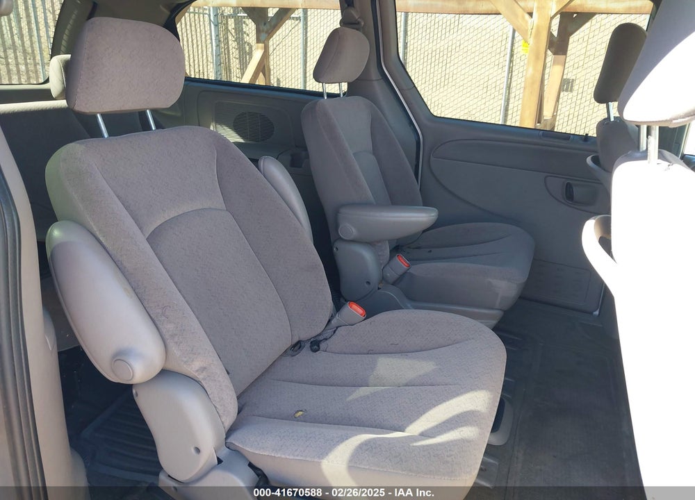 2002 DODGE GRAND CARAVAN EL VIN: 1B8GP34362B607166