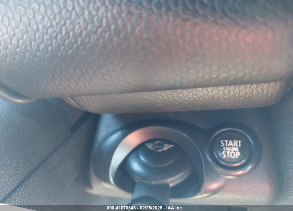 2014 MINI COUNTRYMAN VIN: WMWZC3C53EWP28677