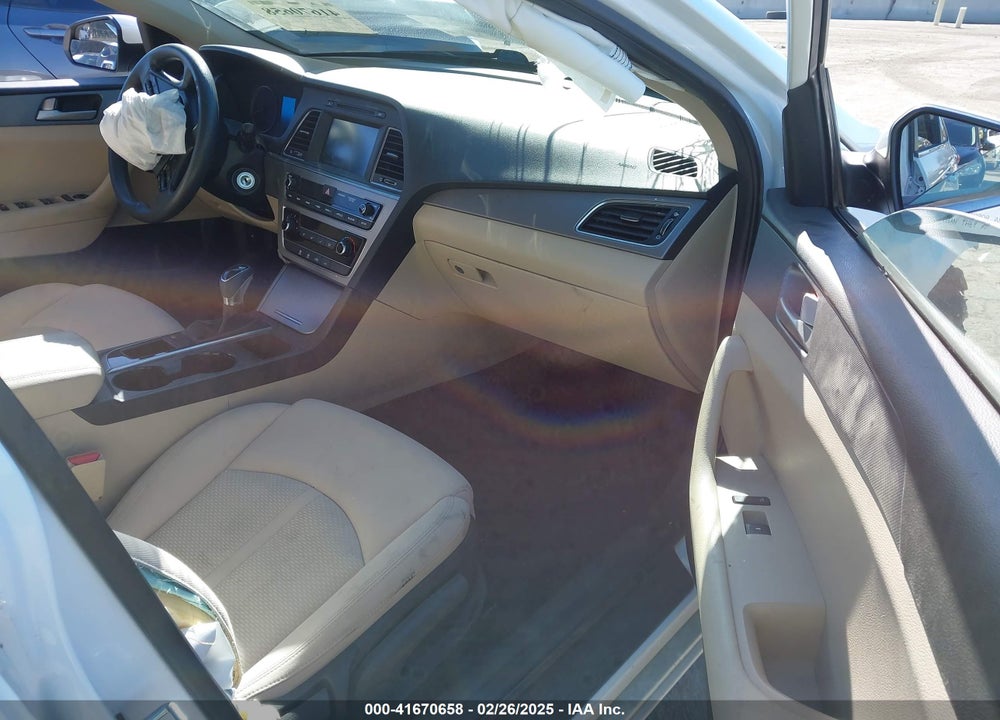 2017 HYUNDAI SONATA VIN: 5NPE24AF6HH508630