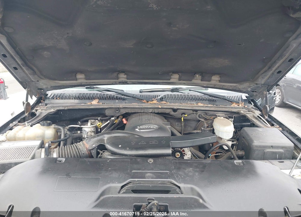 2003 CHEVROLET SUBURBAN 1500 LT VIN: 3GNFK16Z33G213287