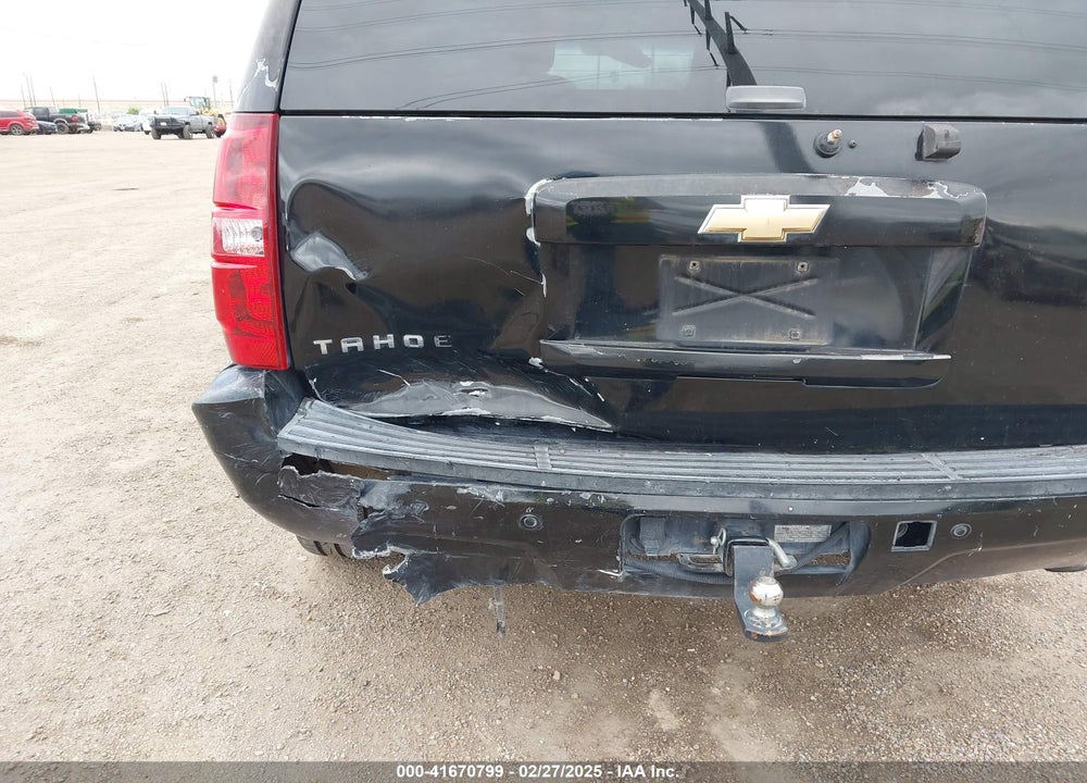2007 CHEVROLET TAHOE VIN: 1GNFC13027R179108