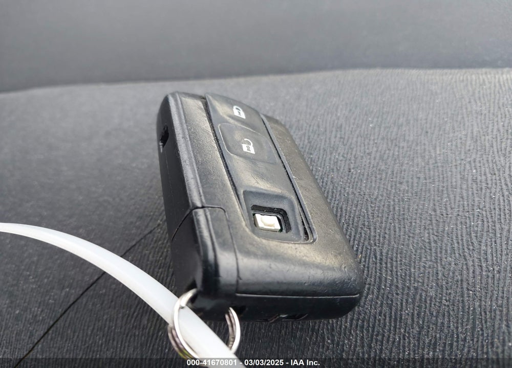 2007 TOYOTA PRIUS VIN: JTDKB20U977581999