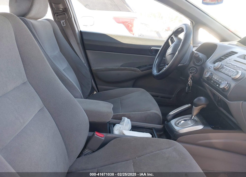 2008 HONDA CIVIC VIN: 2HGFA16518H330920