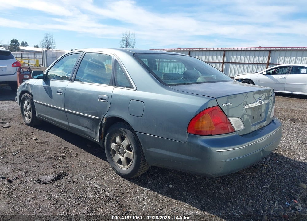 2001 TOYOTA AVALON XL VIN: 4T1BF28B11U116211