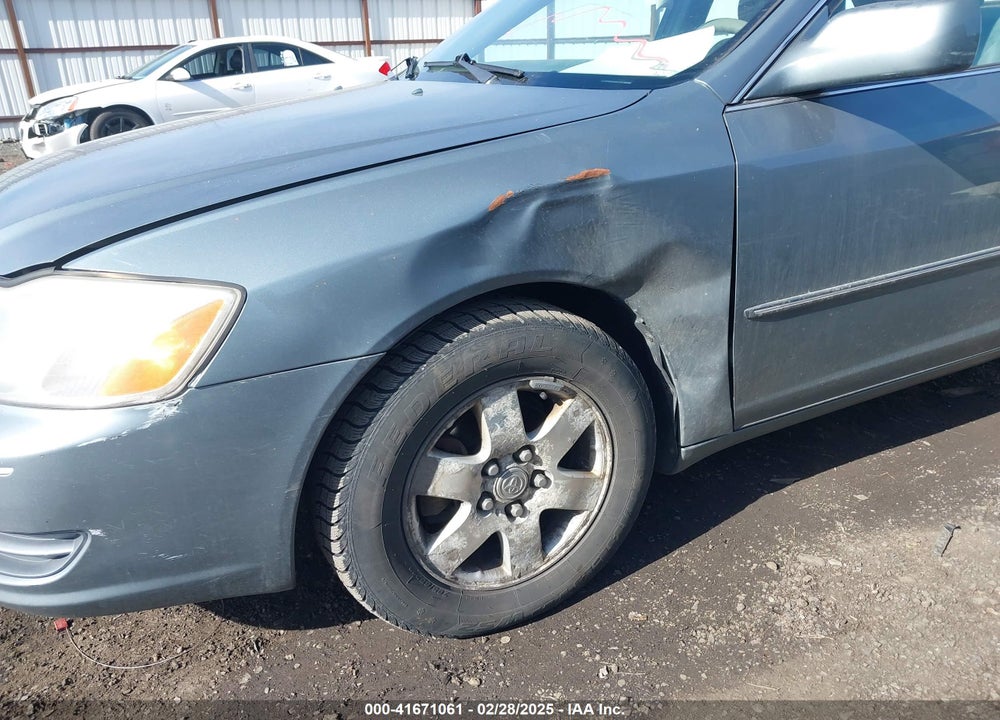 2001 TOYOTA AVALON XL VIN: 4T1BF28B11U116211